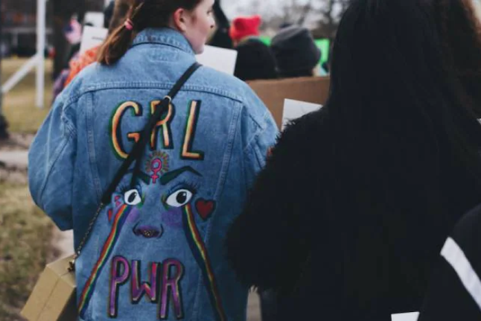 golden-mean-girl-press