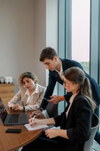 Business-People-in-the-Meeting-Room