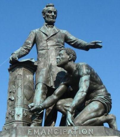 statue-depicting-abraham-lincoln-and-a-freed-man-representing-the-historic-struggle-for-liberation-and-justice.