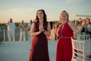 elegant-evening-celebration-outdoors