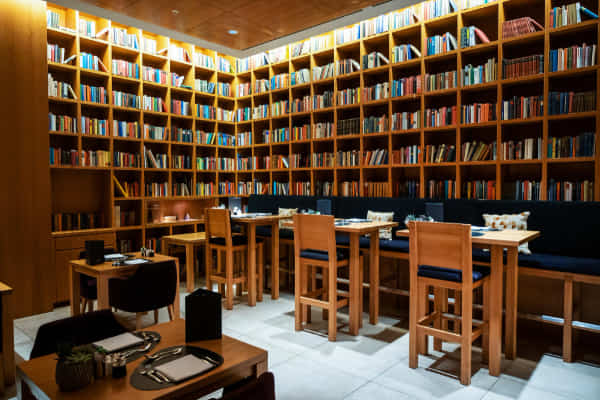 a-modern-library-with-digital-amenities